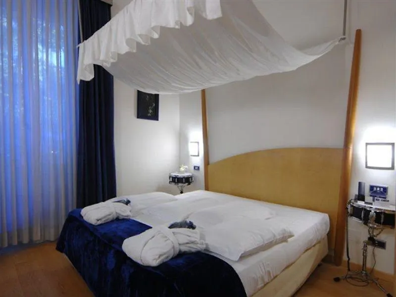 Hotel Franklin Feel The Sound Róma